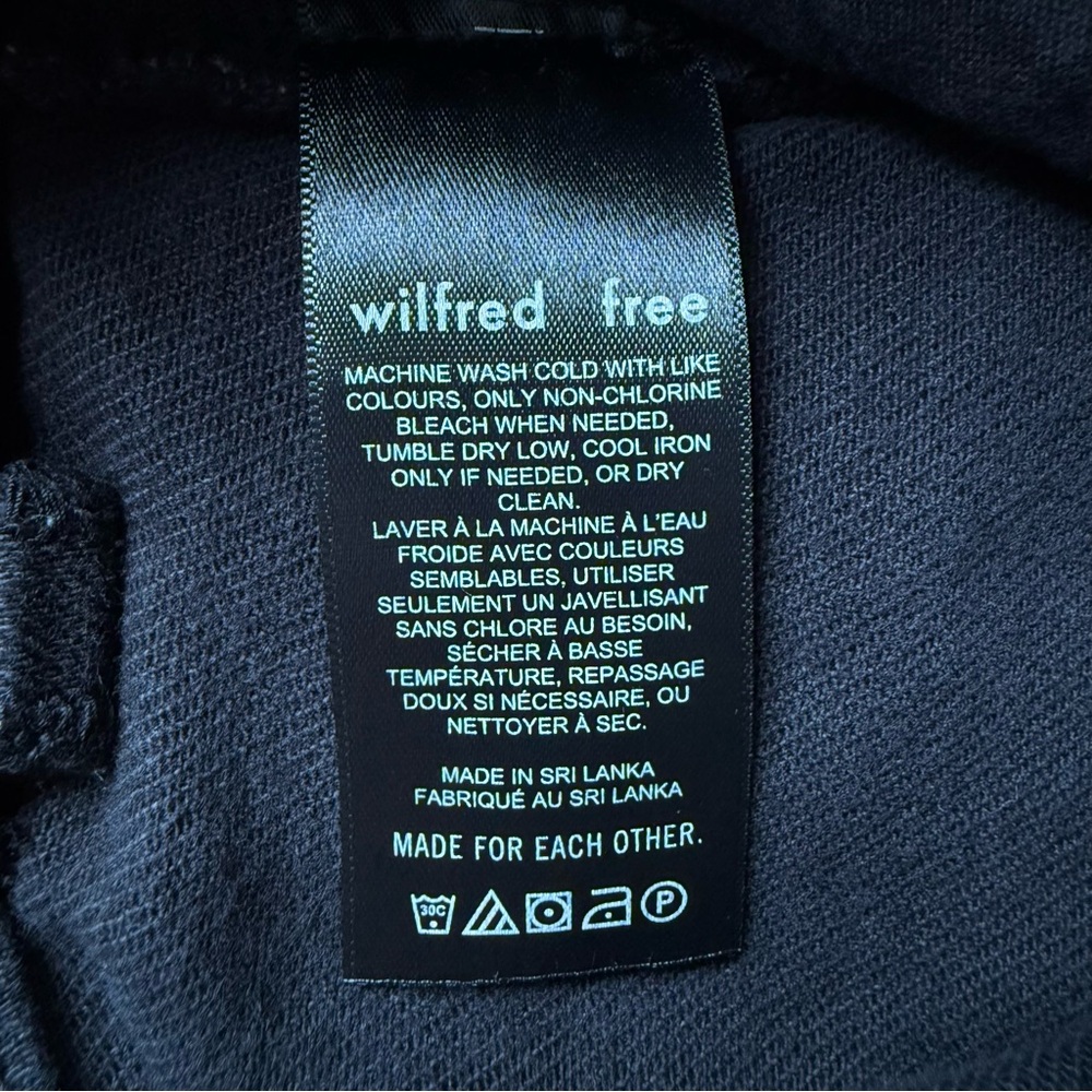 Wilfred Free Aritzia Black High Rise Utility Cargo Pant US8 Classic Contemporary - Picture 14 of 14